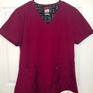 Careisma by Sofia Vergara Wine colored Scrub Top size Large